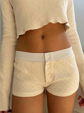 Brandy Melville Cream Knit Button-Front Women’s Shorts